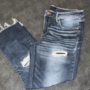 Buckle Black Womens cropped straight jeans size 32 in excellent condition.